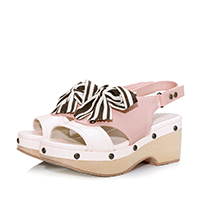 レディースシューズブランドmayla classicのサンダル、フロージュ カラーはぴんく PK ウッド 7.0cm オープントゥ