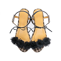 レディースシューズブランドmayla classicのサンダル、アミルカ カラーはマスタード MS ベルト／ストラップ 2.0cm ラウンドトゥ