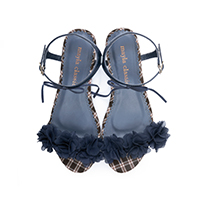 レディースシューズブランドmayla classicのサンダル、アミルカ カラーはネイビー NV ベルト／ストラップ 2.0cm ラウンドトゥ